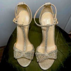 W/6.5, Perfect heels for weddings (guest, bride, bridesmaid), pageants, etc.